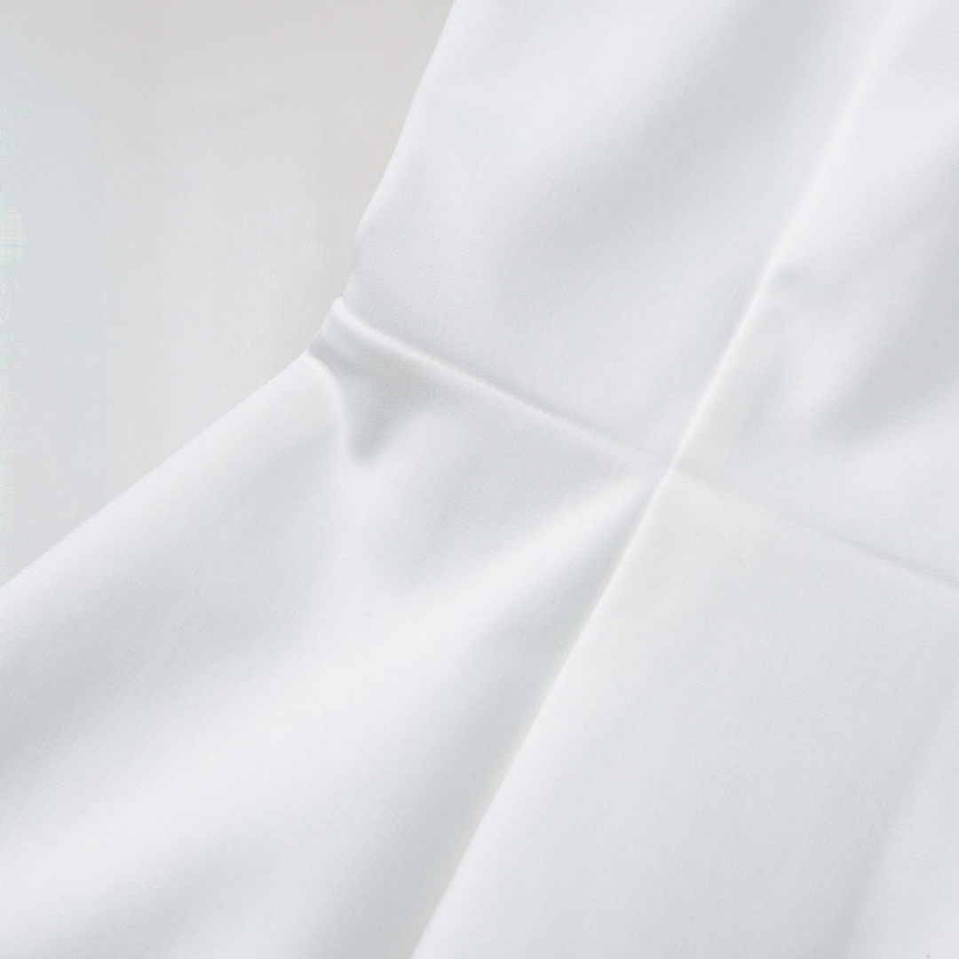 Sandra | Robe Mini D’été – Décolleté Halter Et Volume Fluide