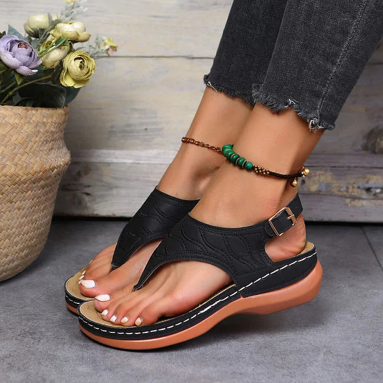 Blanche | Sandaler med justerbar rem – Enkelhet och vardagsstil
