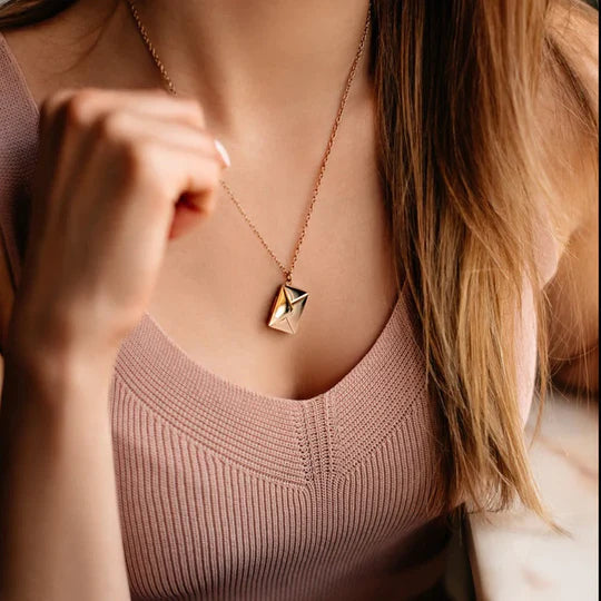 Léna | Bijou Lettre Secrète – Collier Ou Porte-Clé