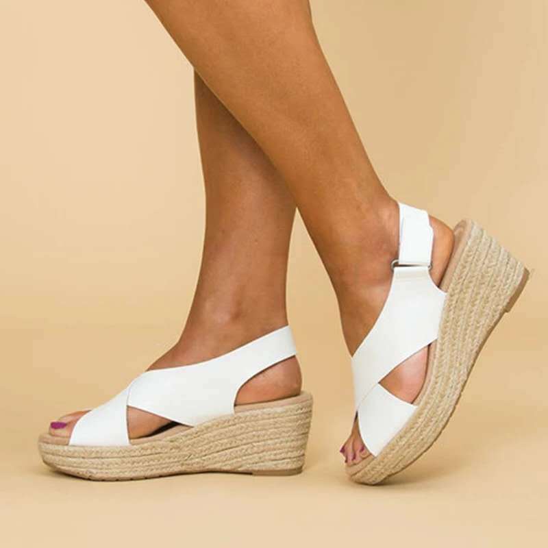Yamila | Sandaler för kvinnor – Korsdesign och chic look