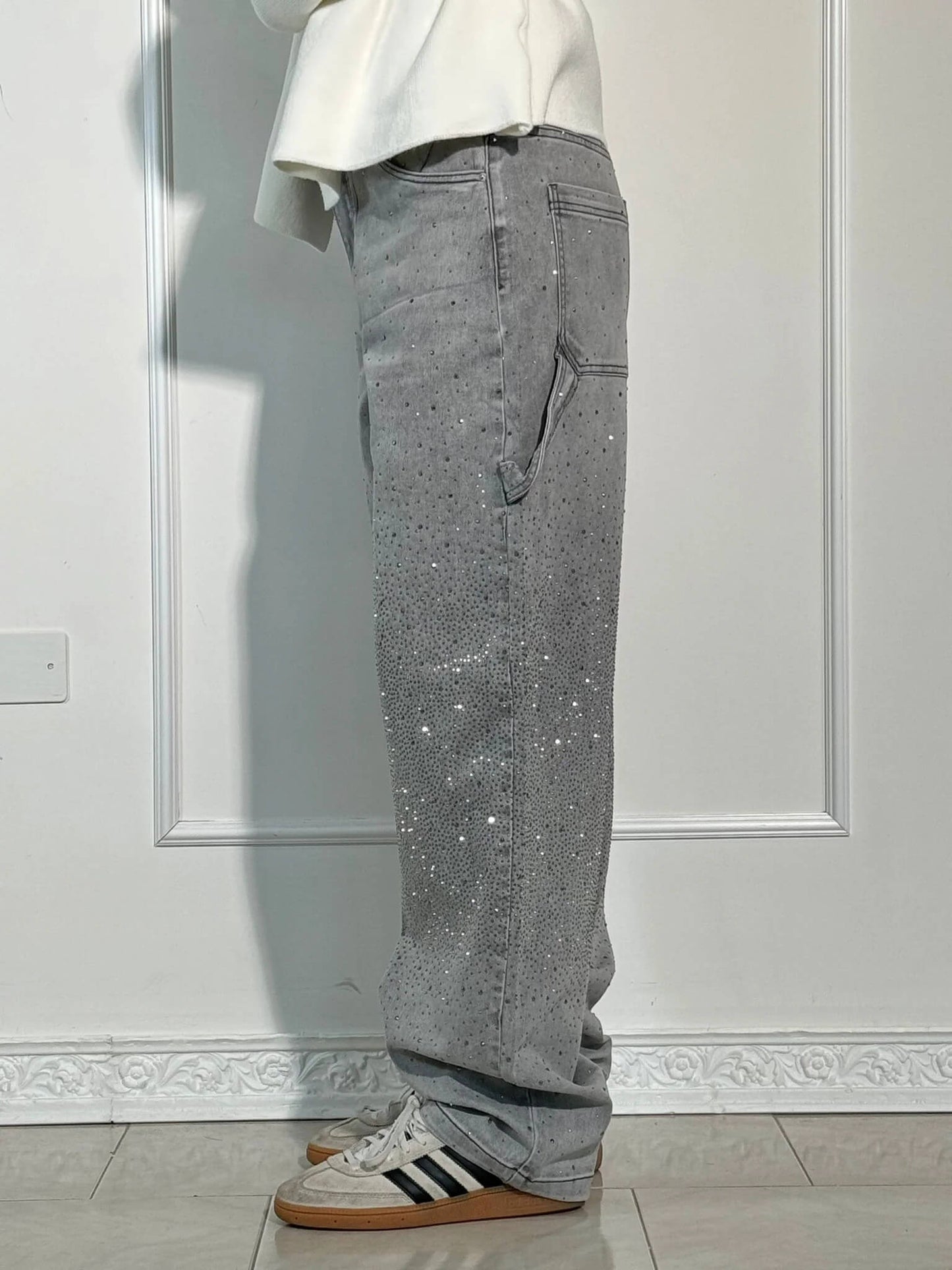 May | Pantalon Mode – Coupe Relax Et Finitions Brillantes