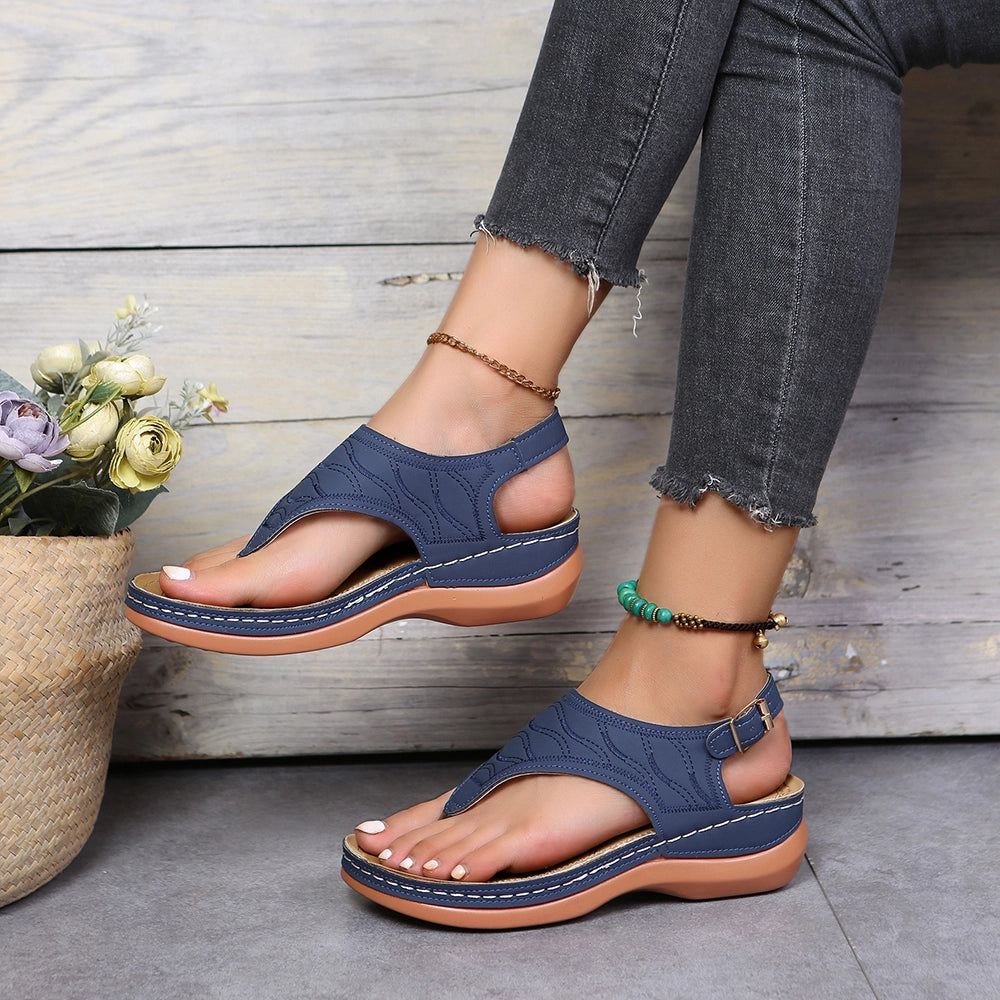 Blanche | Sandaler med justerbar rem – Enkelhet och vardagsstil