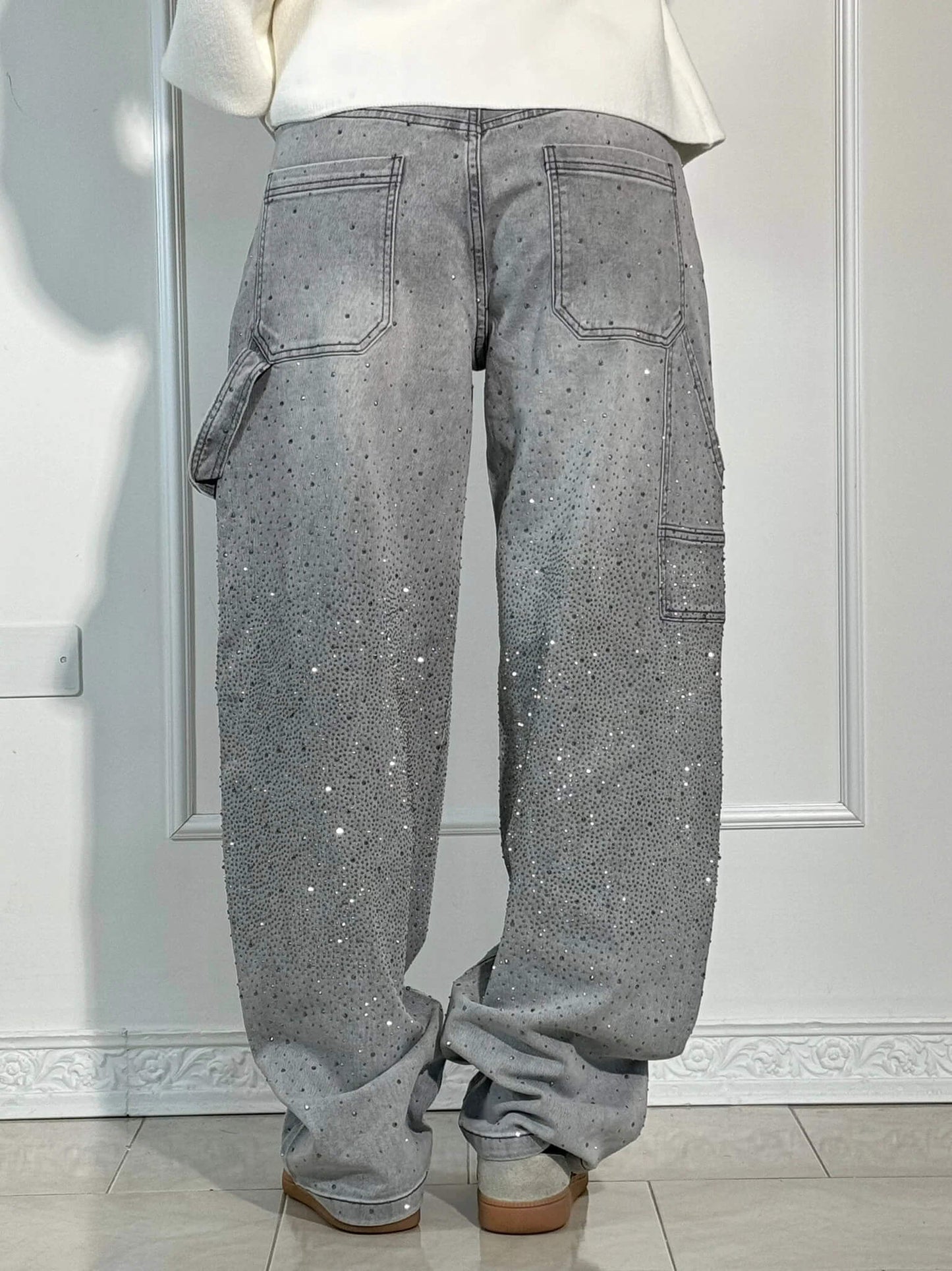 May | Pantalon Mode – Coupe Relax Et Finitions Brillantes