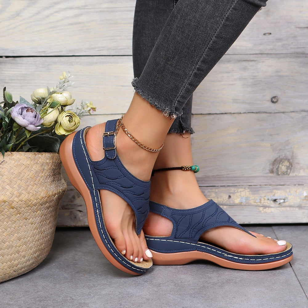 Blanche | Sandaler med justerbar rem – Enkelhet och vardagsstil
