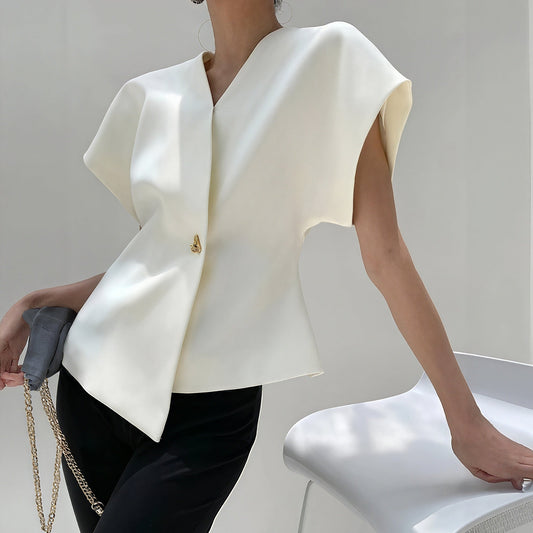 Yvonne | Blusa Chic Estructurada – Diseño Asimétrico y Moderno 
