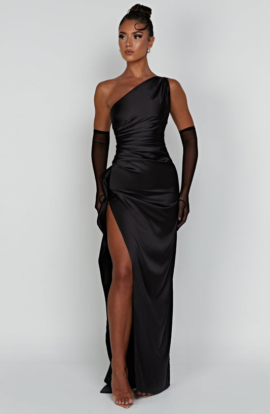 Lucienne | Abendkleid – Glamour angenommen und Kurven sublimiert 