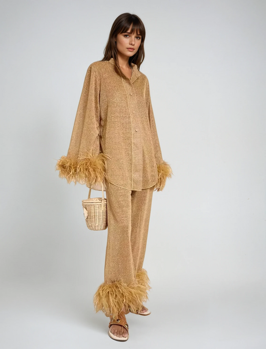 Oceana | Insieme Donna – Dettaglio Piuma E Stile Tendenza 
