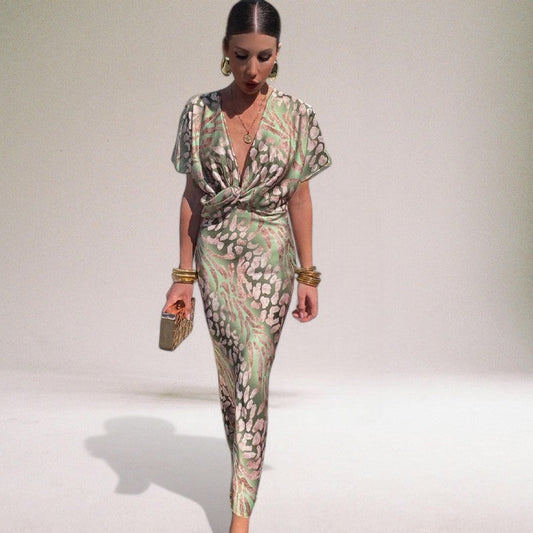 Agnès | Glamour Šaty – Detail Zkroutit a Nadčasové Kouzlo 