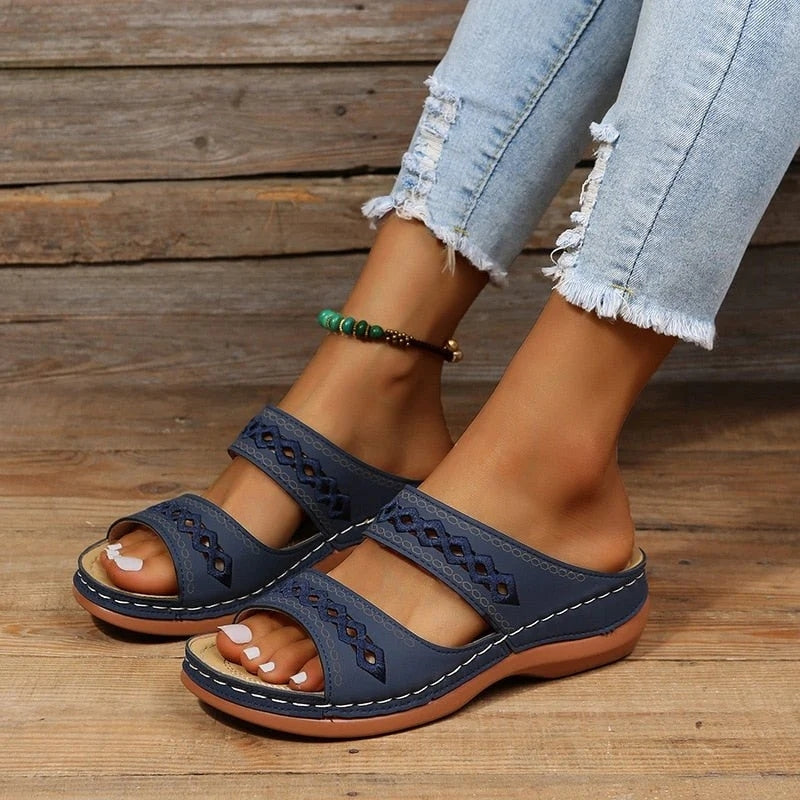 Renée | Sandaler med Två Remmar – Komfort och Daglig Stil 